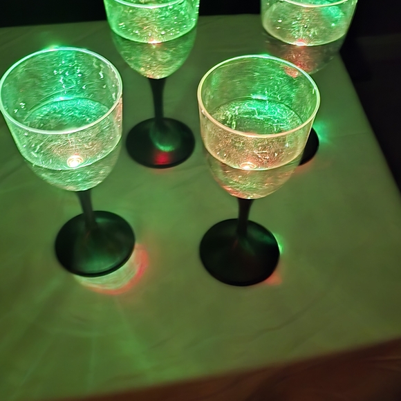 LED Light-Up Wine Glass Set - Multicolor - Picture 7 of 15